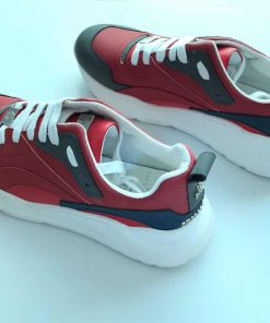 حذاء فيلب بلين أحمر اللون مصنوع من الجلد الطبيعي الفاخر