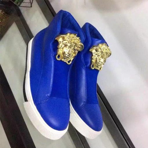 حذاء فيرساتشي نسائي أزرق مصنوع من الجلد الطبيعي الفاخر