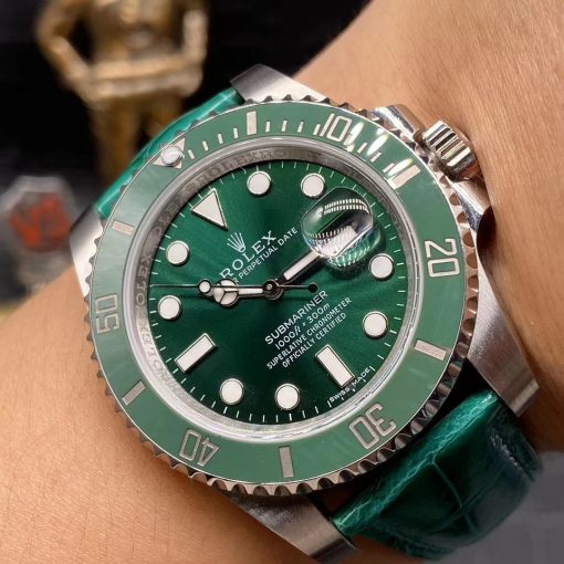 ساعة Rolex تقليد ساب مارينر إطار جلدي بأرضية لون أخضر للرجال مقاس 40