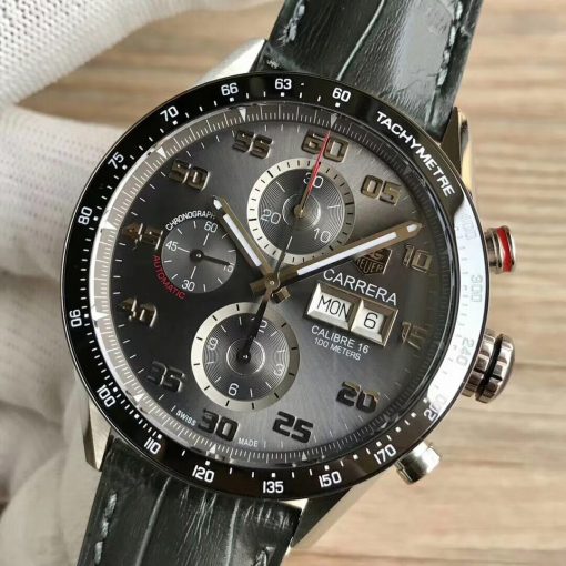 ⁦تقليد ساعة تاغ هوير TAG Heuer بإطار اسود وأرضية بلون اسود للرجال مقاس 43⁩ - الصورة ⁦4⁩