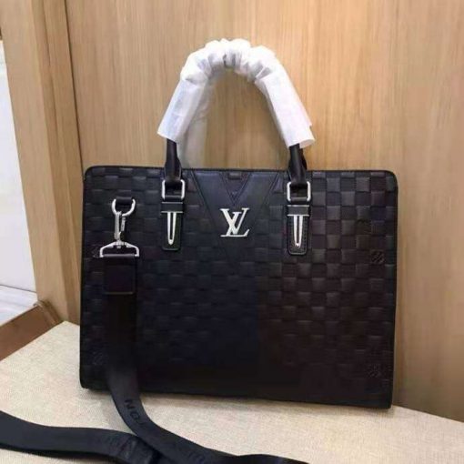حقيبة رجالية Louis Vuitton