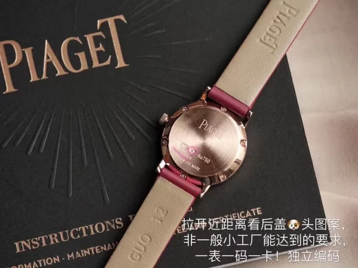 ⁦تقليد ساعة بياجيه Piaget بإطار زهري وأرضية بلون أبيض للنساء مقاس 24⁩ - الصورة ⁦8⁩