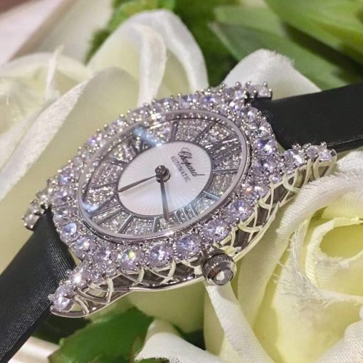 ⁦تقليد ساعة شوبارد Chopard بإطار أسود وأرضية بلون فضي للنساء مقاس 30⁩ - الصورة ⁦16⁩