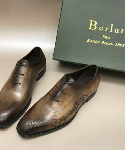 حذاء رسمي Berluti بيرلوتي بلون أسود وبني