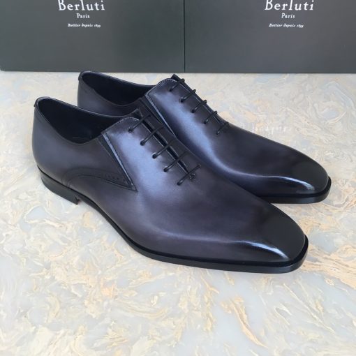 حذاء رسمي بيرلوتي باللون الأسود