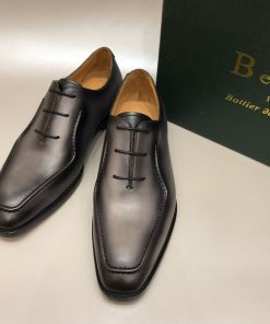 حذاء رسمي بيرلوتي Berluti رائع باللون الأسود