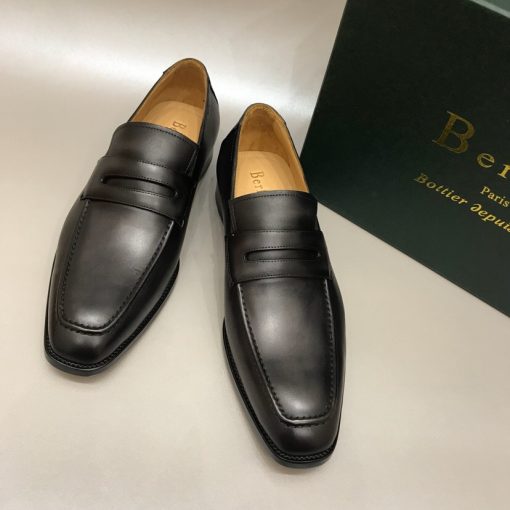 حذاء رسمي بيرلوتي Berluti رائع بلون أسود