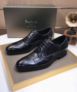 حذاء رسمي بيرلوتي Berluti بلون أسود مميز