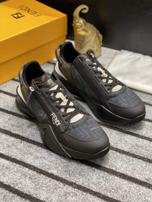 حذاء ماركة فيندي سبور أنيق أسود اللون