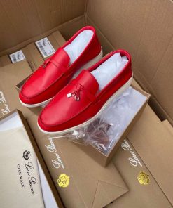 حذاء لورو بيانا نسائي سبور بلون أحمر