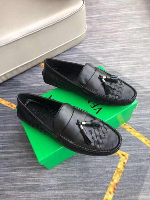 حذاء بوتيغا فينيتا سبور باللون الأسود