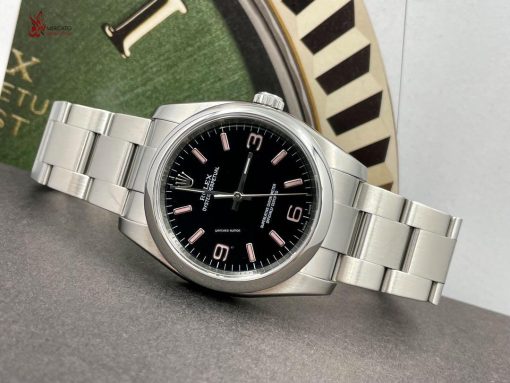 تقليد ساعه رولكس اويستر ماكينه سويسريه بلون فضي ارضيه لون اسود ROLEX Oyster