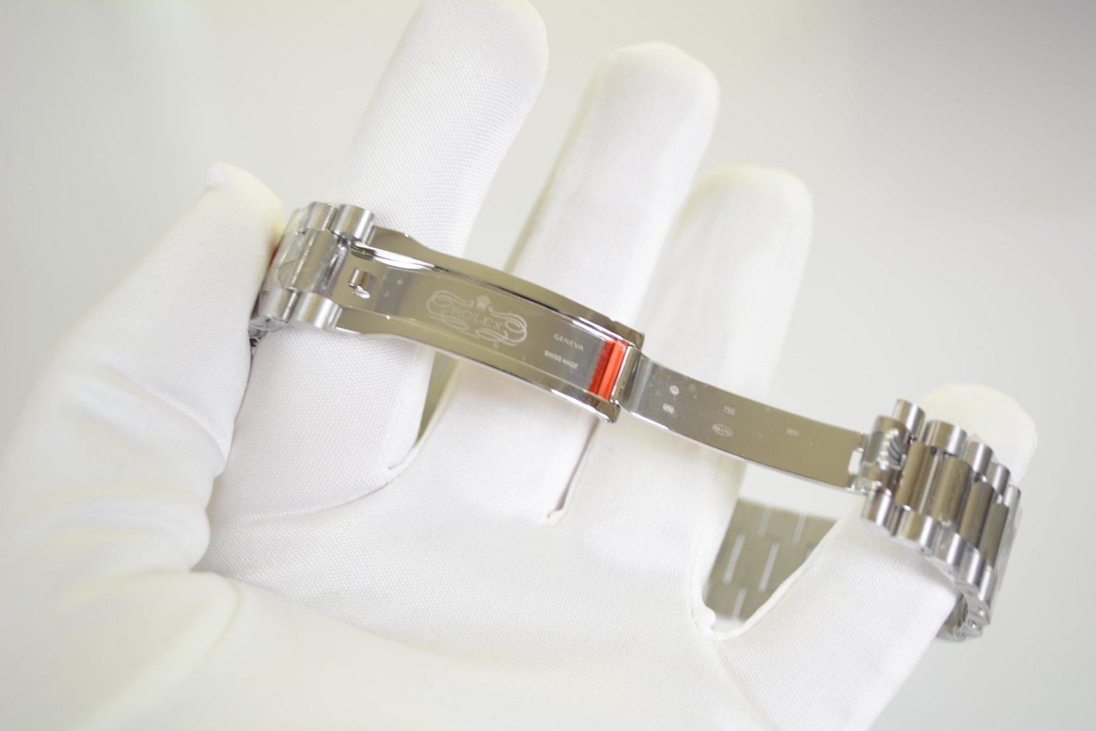 ساعة رولكس داي ديت بالتاريخ والأيام أرضيه لون أبيض للرجال مقاس 40 Rolex - الصورة 6