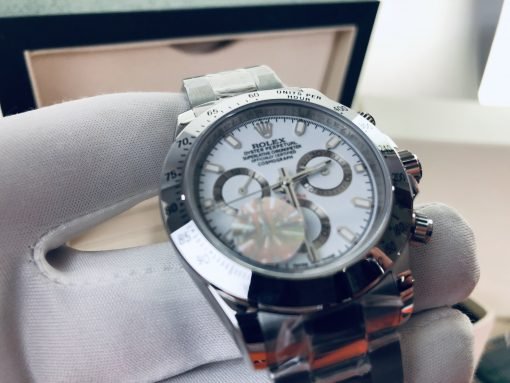 ⁦ساعة رولكس داي تونا فضية تقليد بأرضية لون أبيض للرجال مقاس 40 Rolex⁩ - الصورة ⁦3⁩