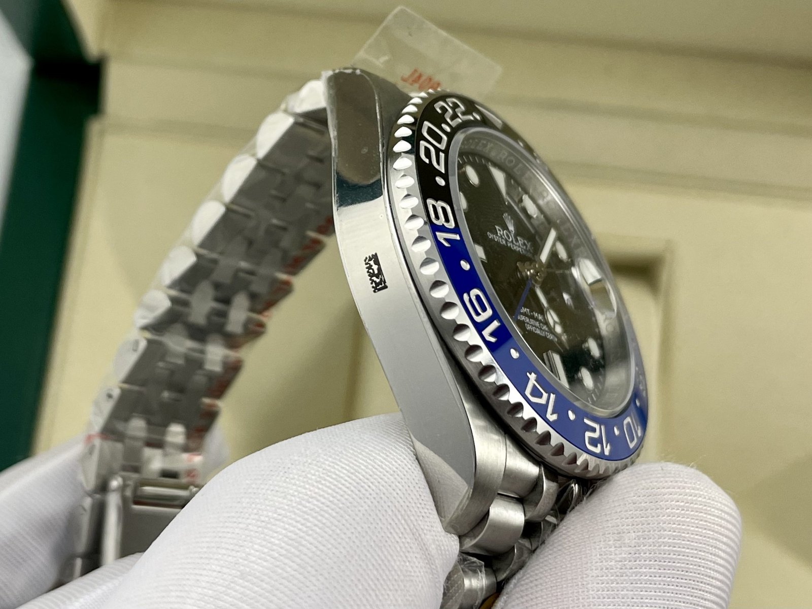 Rolex ساعات رولكس تقليد جي إم تي فضية بالتاريخ بأرضية لون أسود للرجال مقاس 40 - الصورة 4