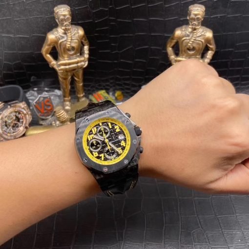 ⁦Audemars Piguet تقليد ساعة اوديمار بيجيه إطار أسود بأرضية لون أسود للرجال مقاس 42⁩ - الصورة ⁦2⁩