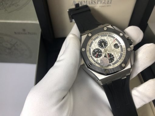 ساعة تقليد Audemars Piguet إطار أسود بأرضية لون أبيض للرجال مقاس 42