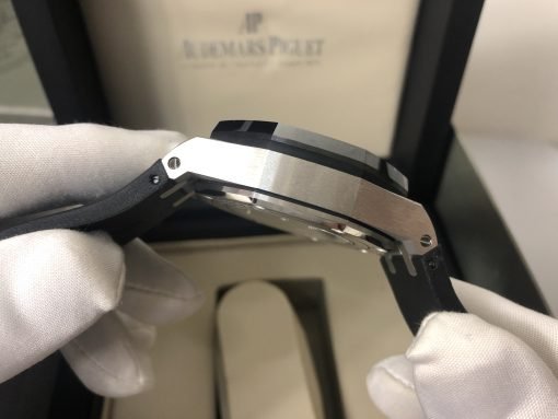 ⁦Audemars Piguet ساعة تقليد اويمر بيغيه إطار أسود بأرضية لون أبيض للرجال مقاس 42⁩ - الصورة ⁦2⁩