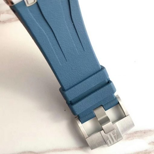 تقليد ساعة Audemars Piguet إطار أزرق بأرضية لون ازرق للرجال مقاس 42