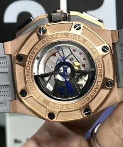 تقليد ساعة Audemars Piguet إطار أبيض بأرضية لون رمادي للرجال مقاس 42